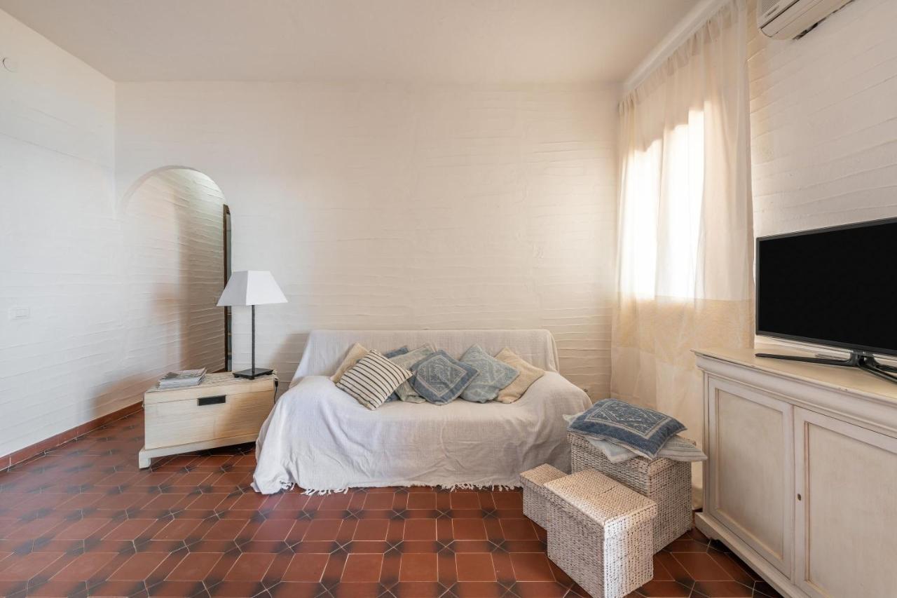 Casa Nicoleup Villa Porto Columbu - Perd'E Sali Exteriör bild